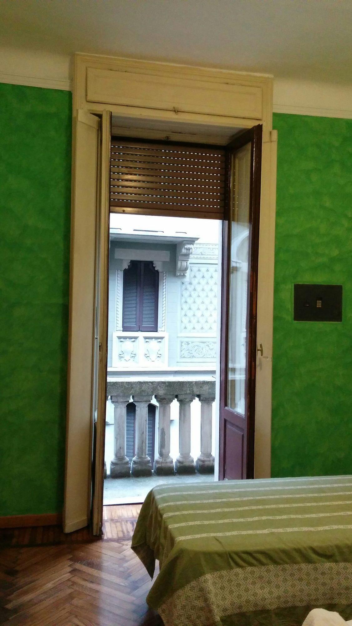 Adam'S House Hostel Milan Bagian luar foto