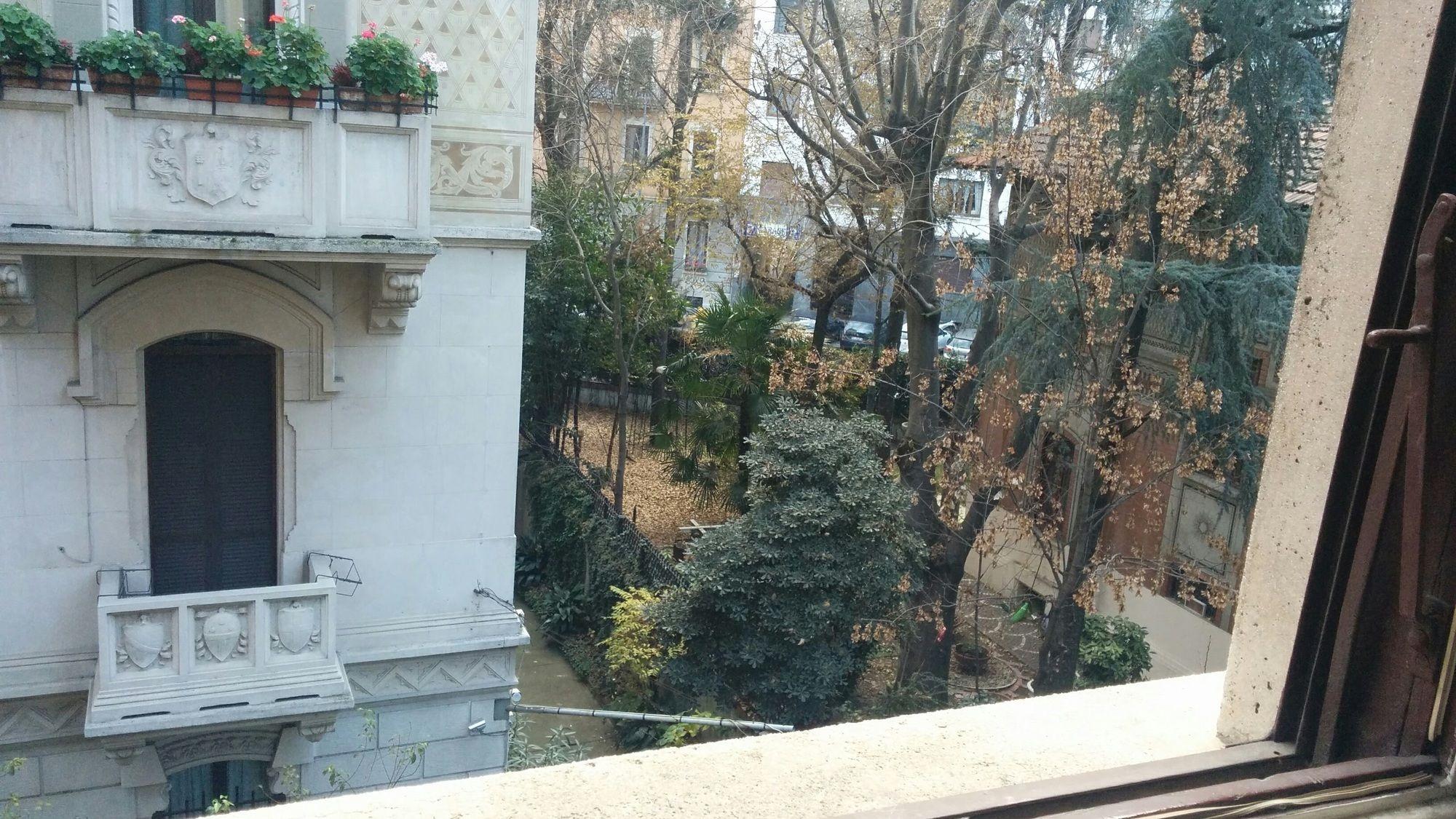 Adam'S House Hostel Milan Bagian luar foto
